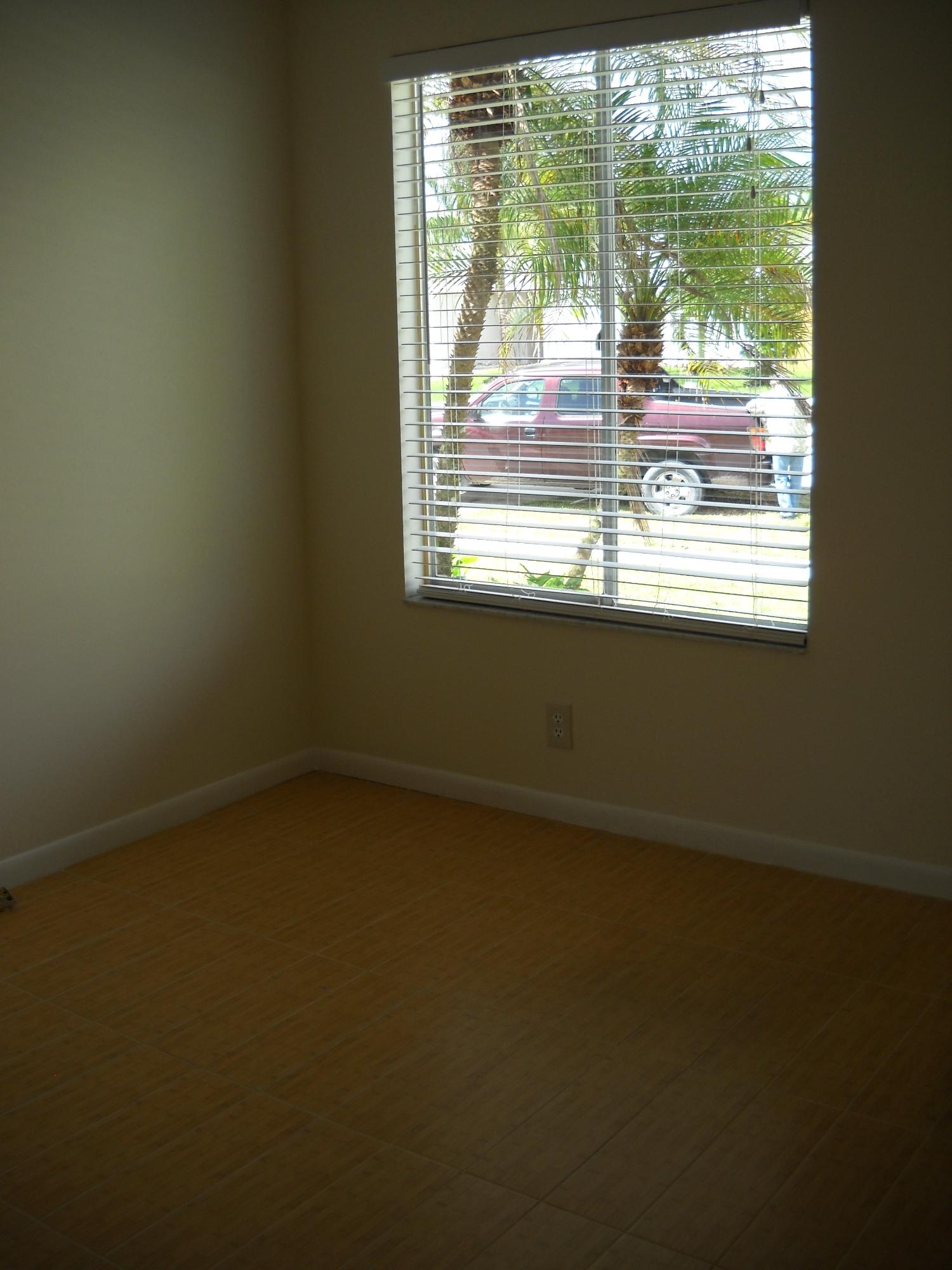 18746 Shauna Manor Drive Boca Raton, FL 33496 - Photo 12 of 20 bedroom front2
