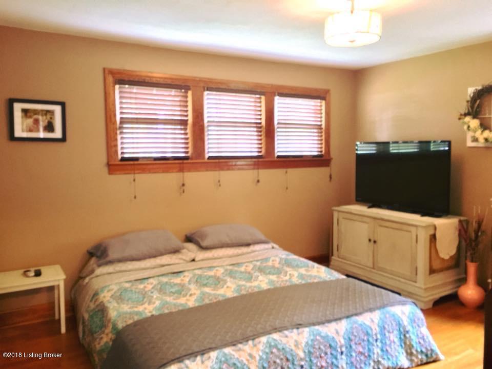 5199 Lawrenceburg Road Chaplin, KY 40012 - Photo 13 of 20 11BED 1A