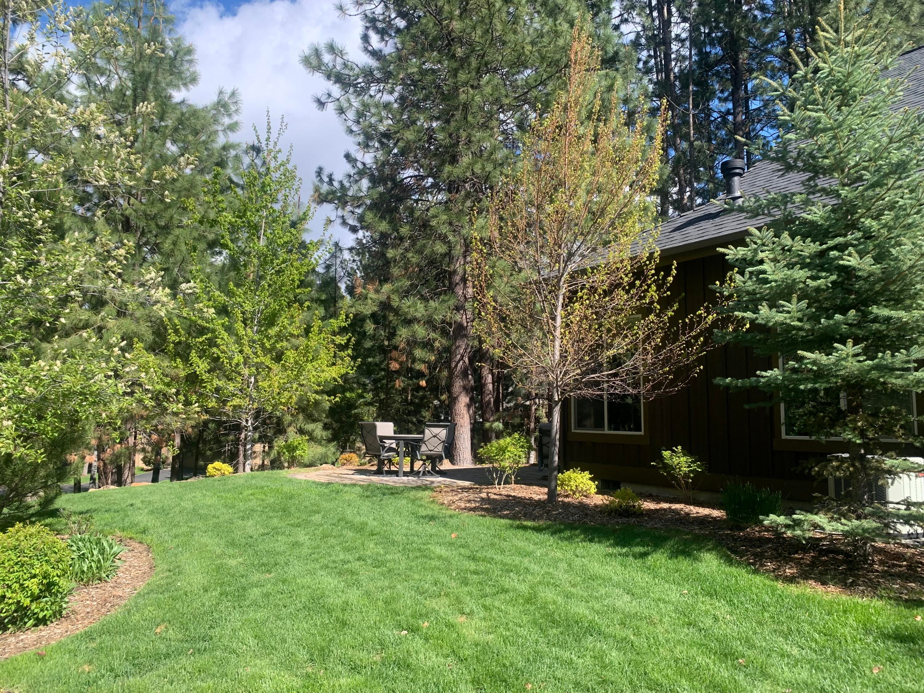 60486 Snap Shot Loop Bend, OR 97702 - Photo 5 of 26 IMG_6205