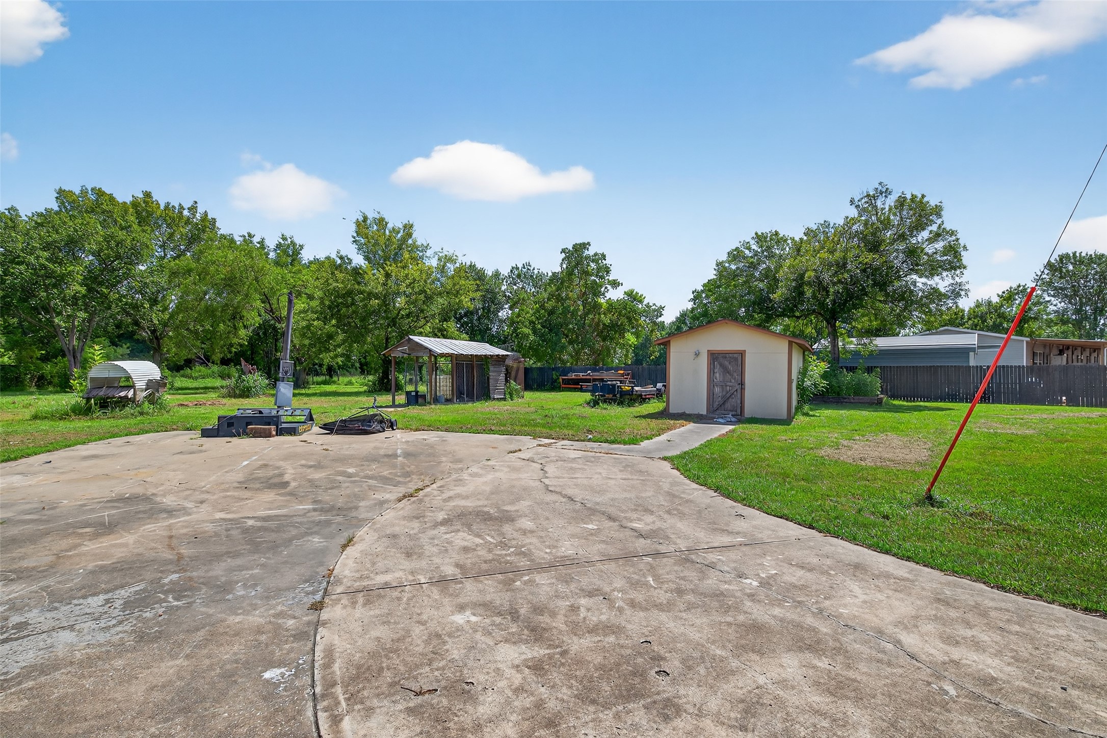 153 County Road 4907 Dayton, TX 77535 - Photo 38 of 41