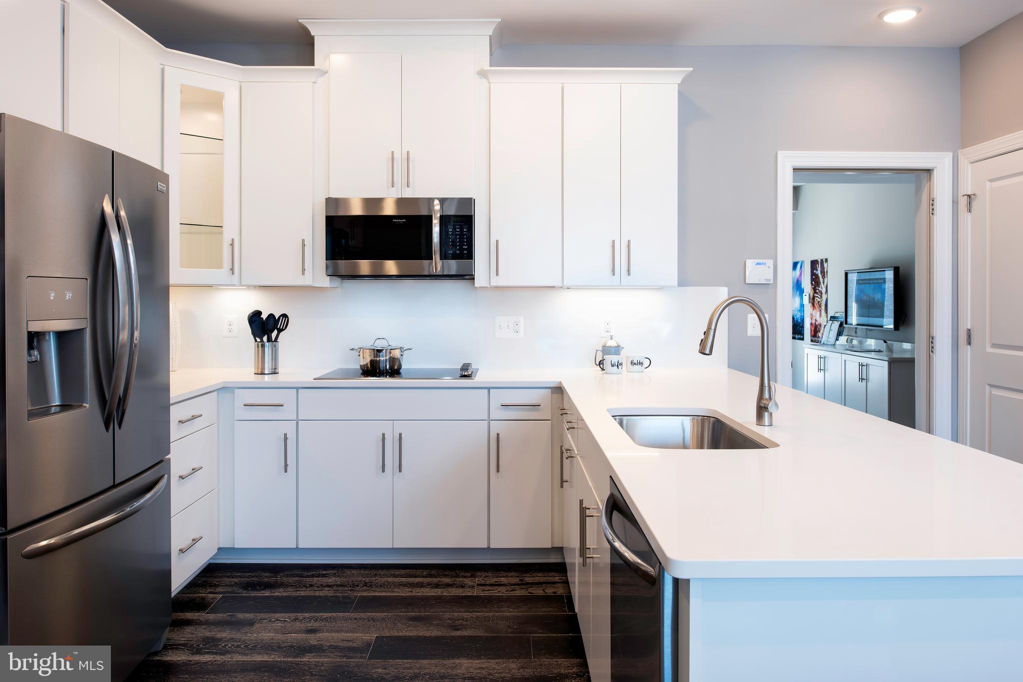 1614 Bandit Loop Reston, VA 20190 - Photo 3 of 36