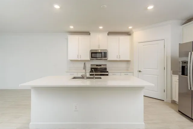 $240,000 | 10728 Gable Dig Loop, San Antonio, FL 33576