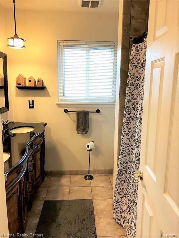 39964 Coronation Road Canton, MI 48188 - Photo 12 of 17