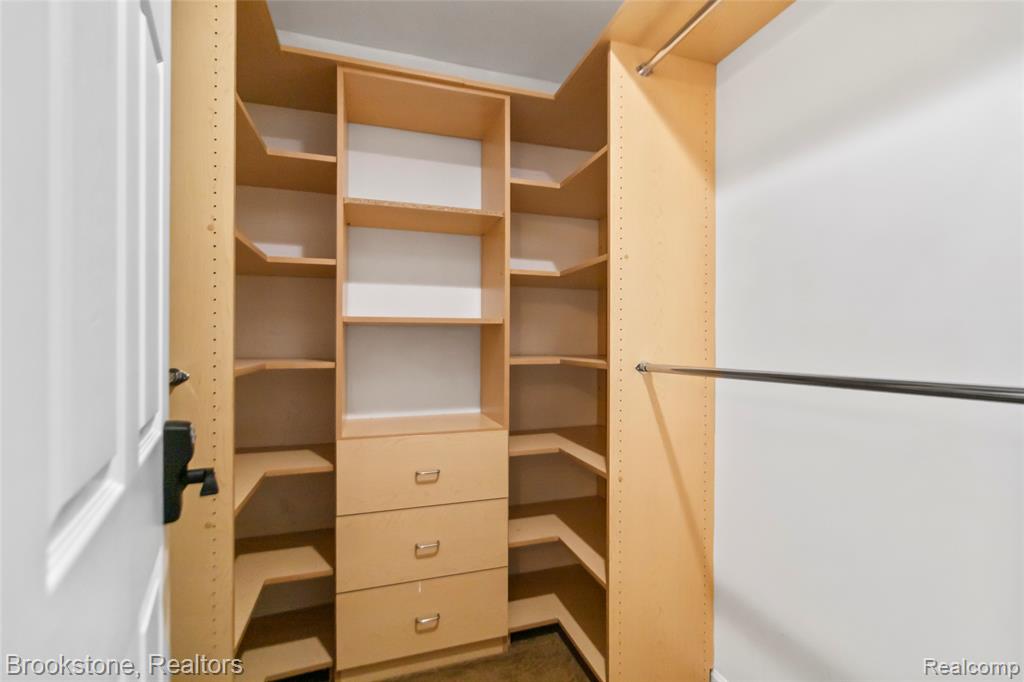 3807 Beechcrest Road Rochester Hills, MI 48309 - Photo 27 of 49 Gallery Image 27