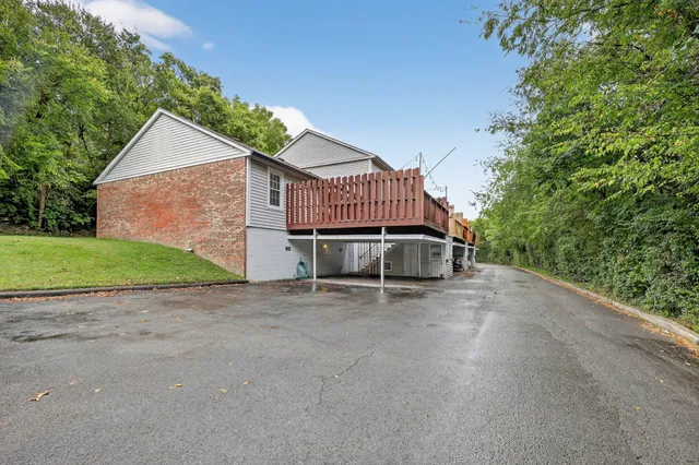 $269,900 | 367 Huntington Ridge Drive, Nashville, TN 37211