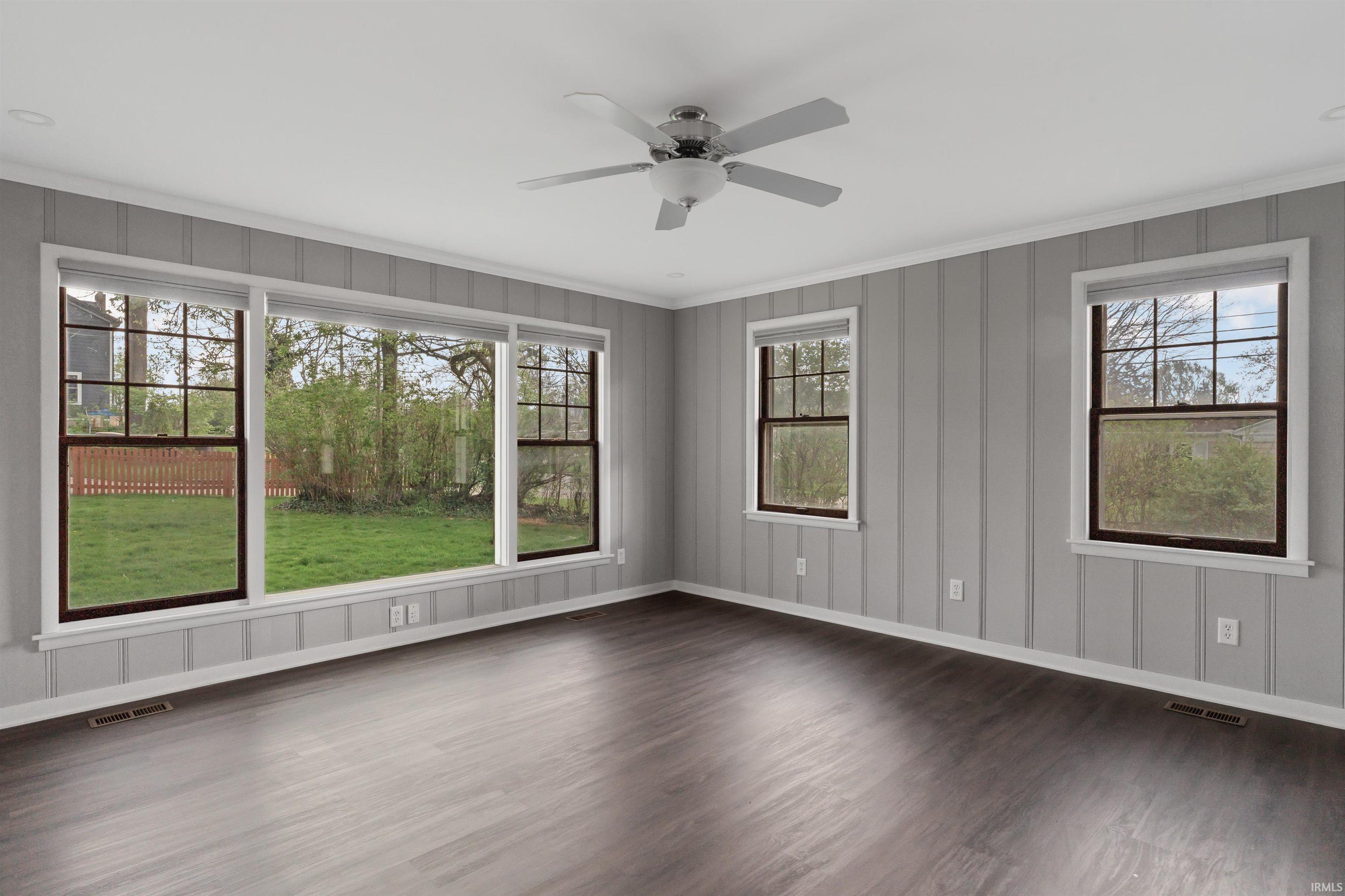 4825 Indiana Avenue Fort Wayne, IN 46807 - Photo 14 of 33