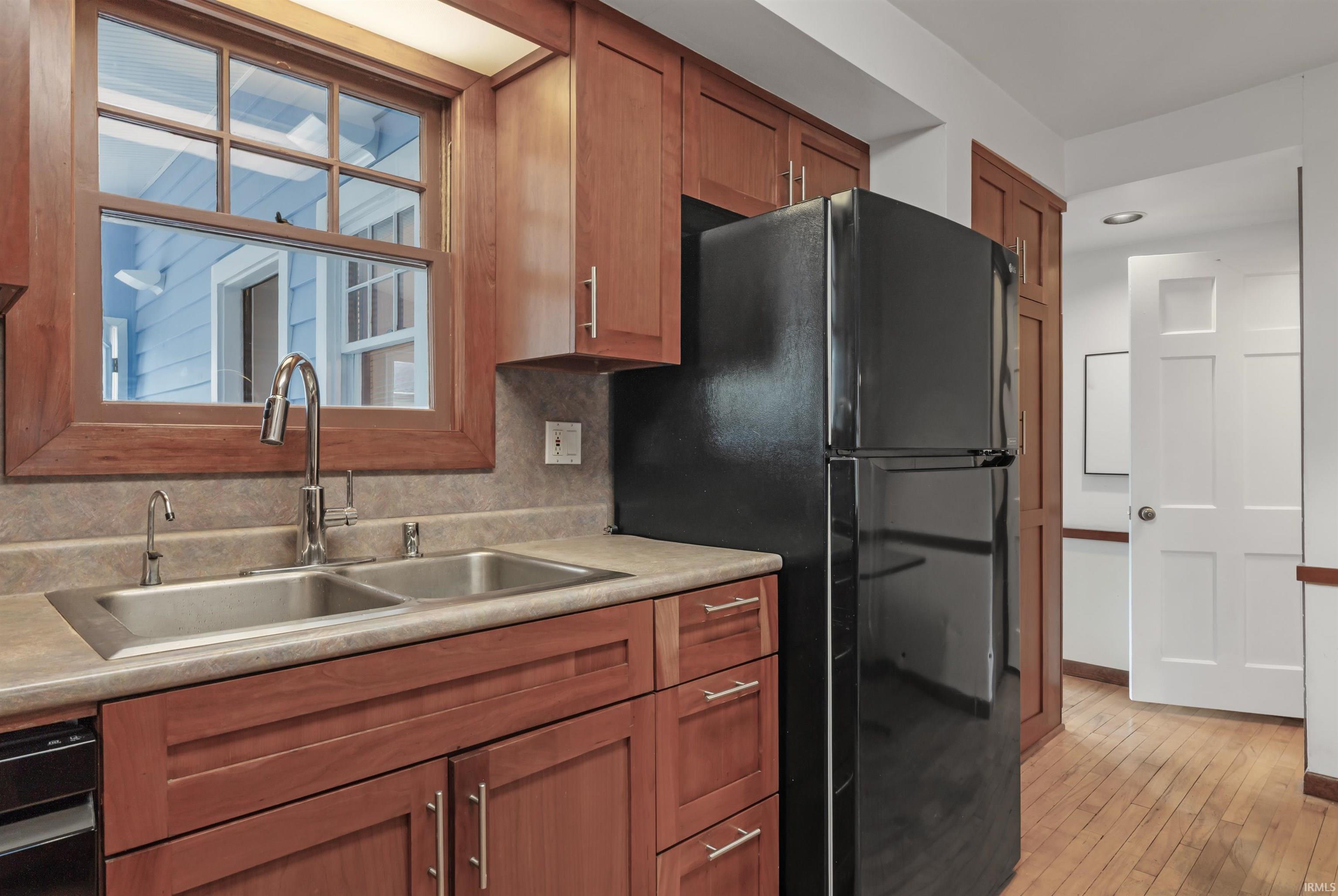 4825 Indiana Avenue Fort Wayne, IN 46807 - Photo 9 of 33