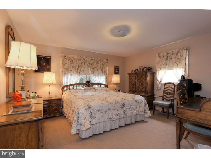 1010 Cedarbrook Road Cherry Hill, NJ 08034 - Photo 14 of 20