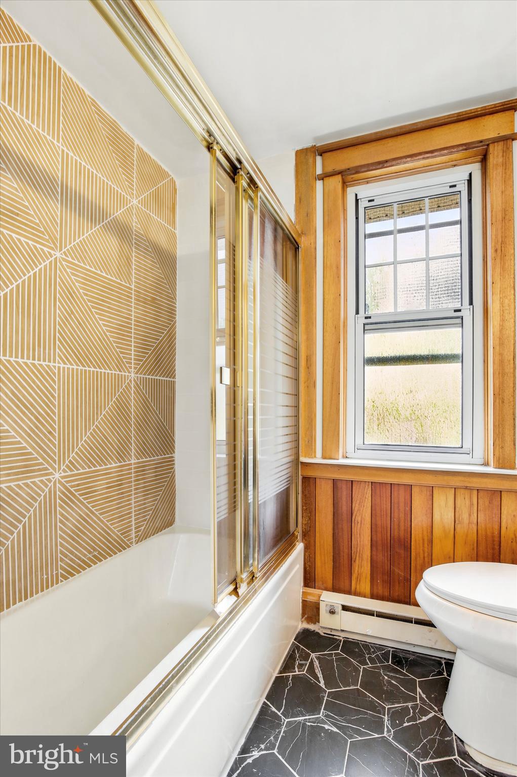 3131 Bedminster Road Ottsville, PA 18942 - Photo 20 of 23 a bathroom with a toilet and a bathtub