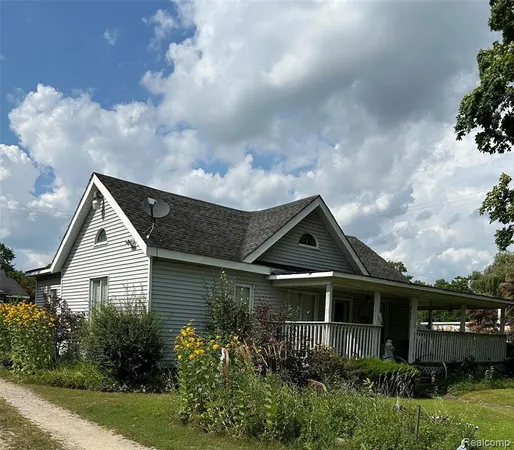 $169,900 | 1429 East Caro Road, Caro, MI 48723