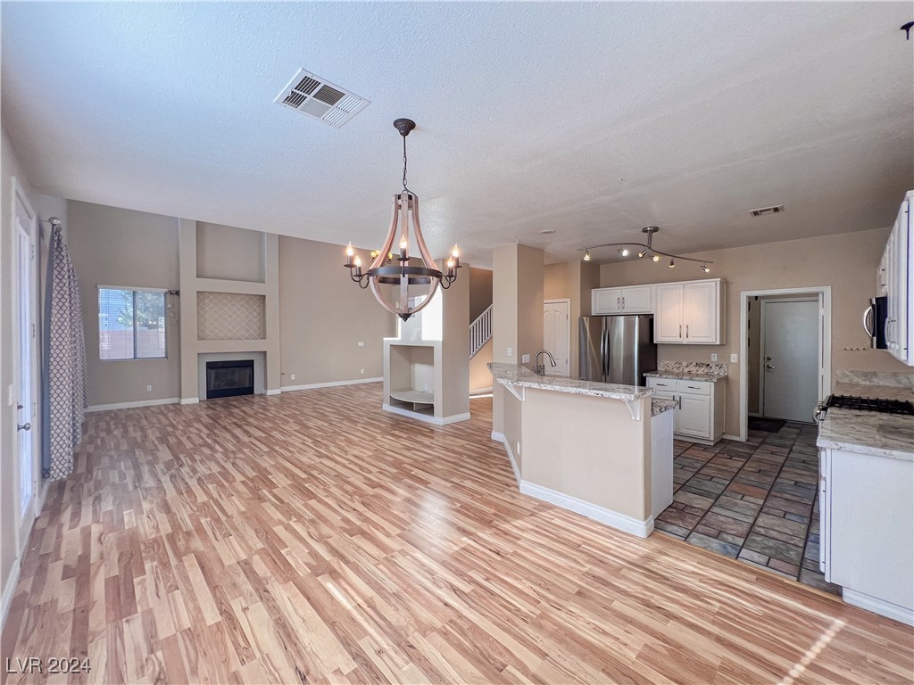 1727 Millstream Way Henderson, NV 89074 - Photo 13 of 35