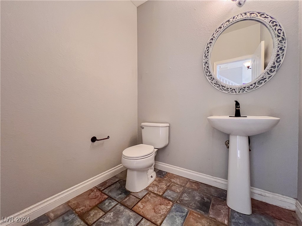 1727 Millstream Way Henderson, NV 89074 - Photo 17 of 35