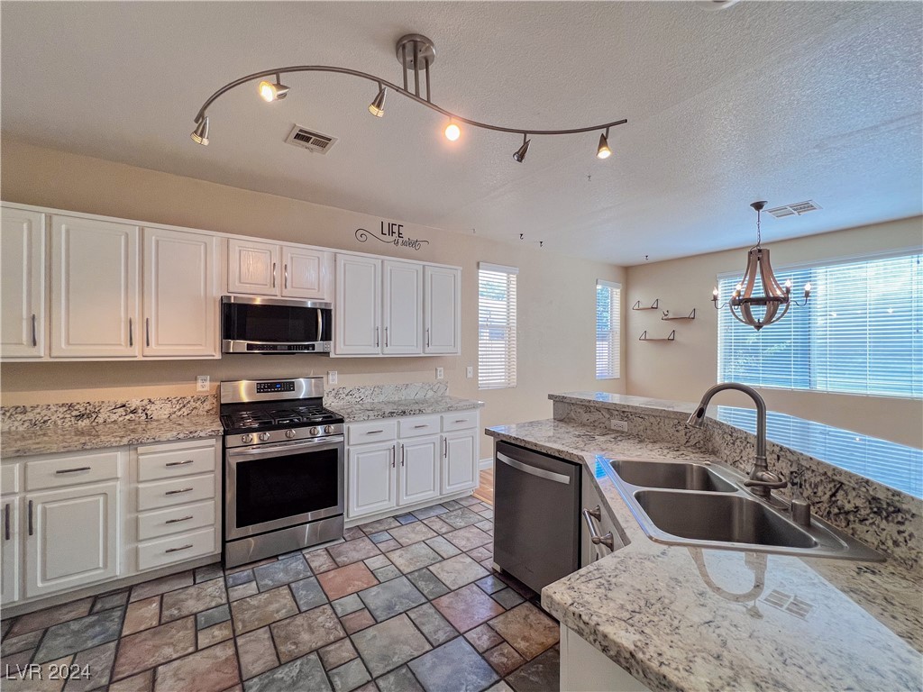 1727 Millstream Way Henderson, NV 89074 - Photo 3 of 35