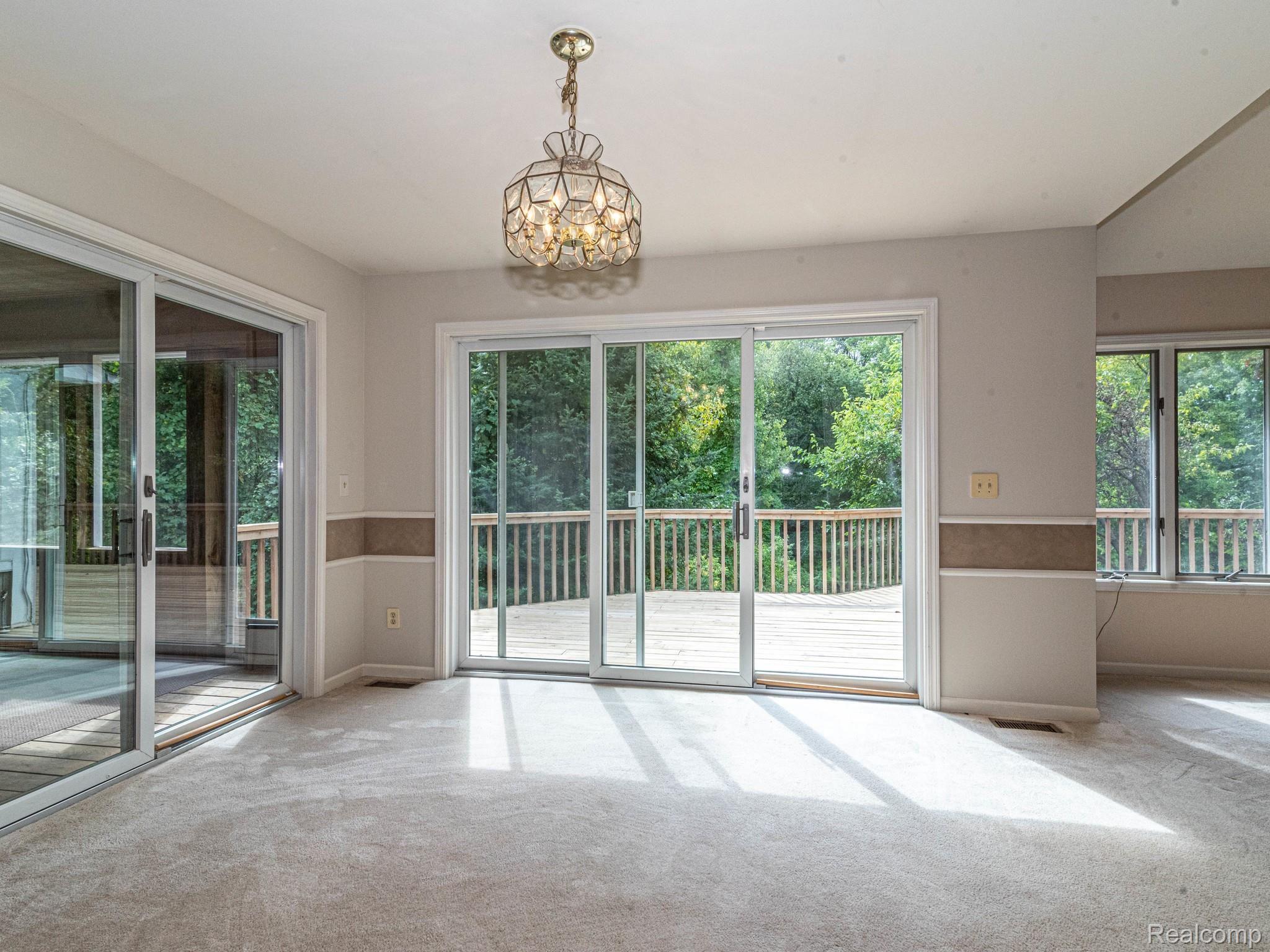 5255 Stickney Road Clarkston, MI 48348 - Photo 11 of 80 Breakfast Nook with a View