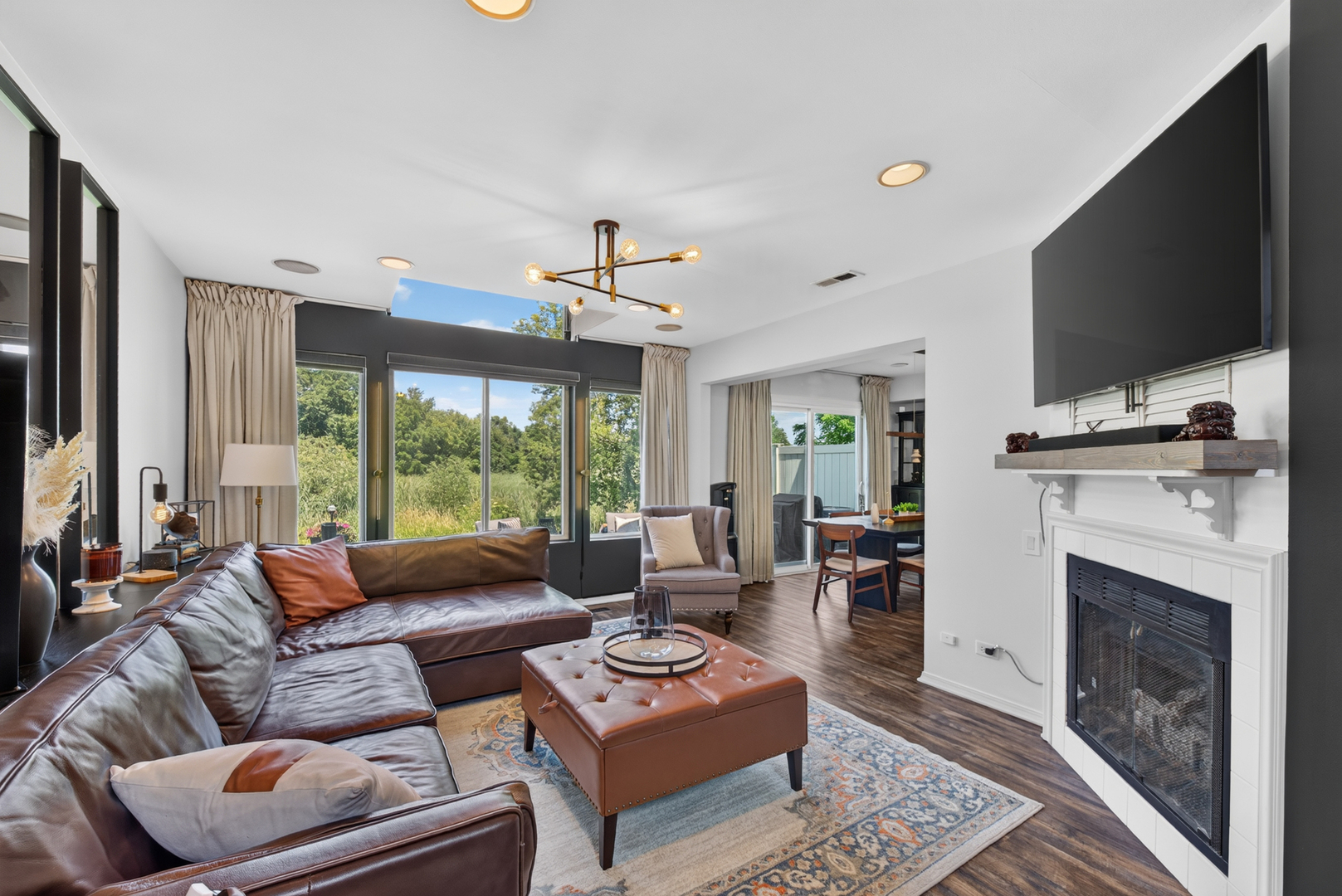 405 Locksley Drive Streamwood, IL 60107 - Photo 3 of 30