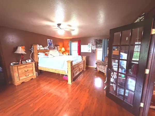 $299,900 | 658 Deerfield Road, Walnut Hill, IL 62893