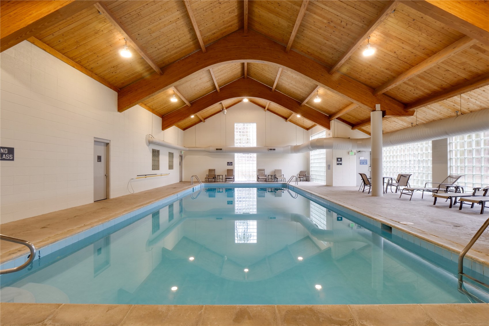 180 Tennis Club Road, Unit 1655 Keystone, CO 80435 - Photo 39 of 48 a view of a swimming pool with a couch
