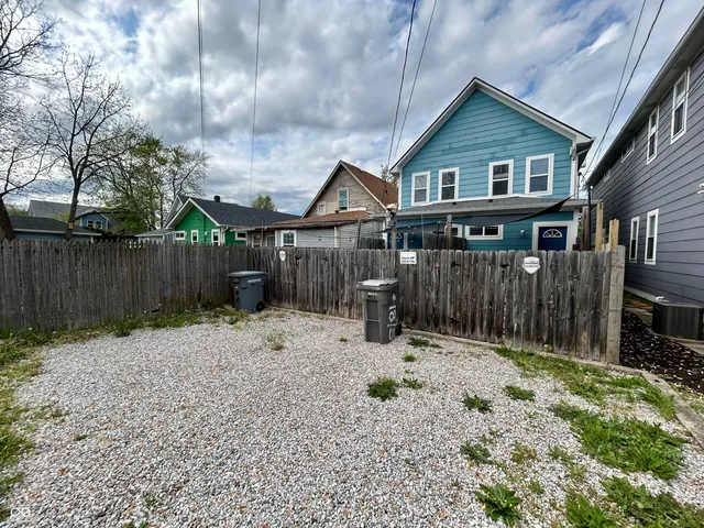 $1,575 | 1815 Woodlawn Avenue, Unit A, Indianapolis, IN 46203