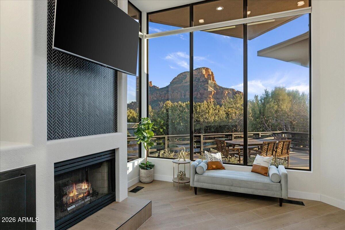 222 Bowstring Drive Sedona, AZ 86336 - Photo 18 of 46 Gas Fireplace