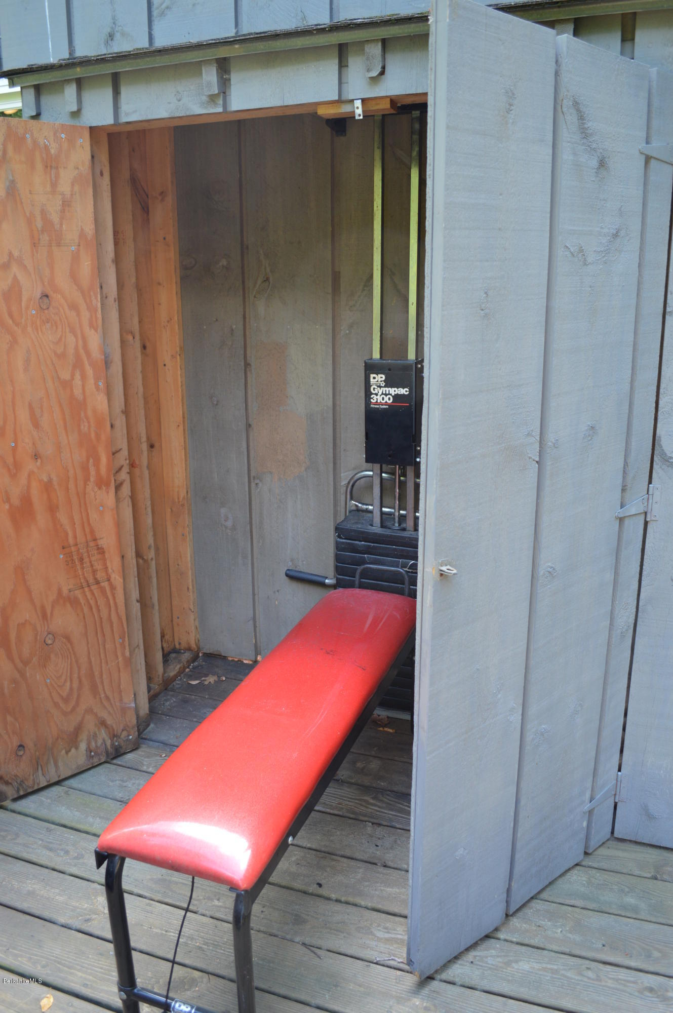 325 Bonny Rigg Hill Road Becket, MA 01223 - Photo 43 of 47 a room with a table and chairs