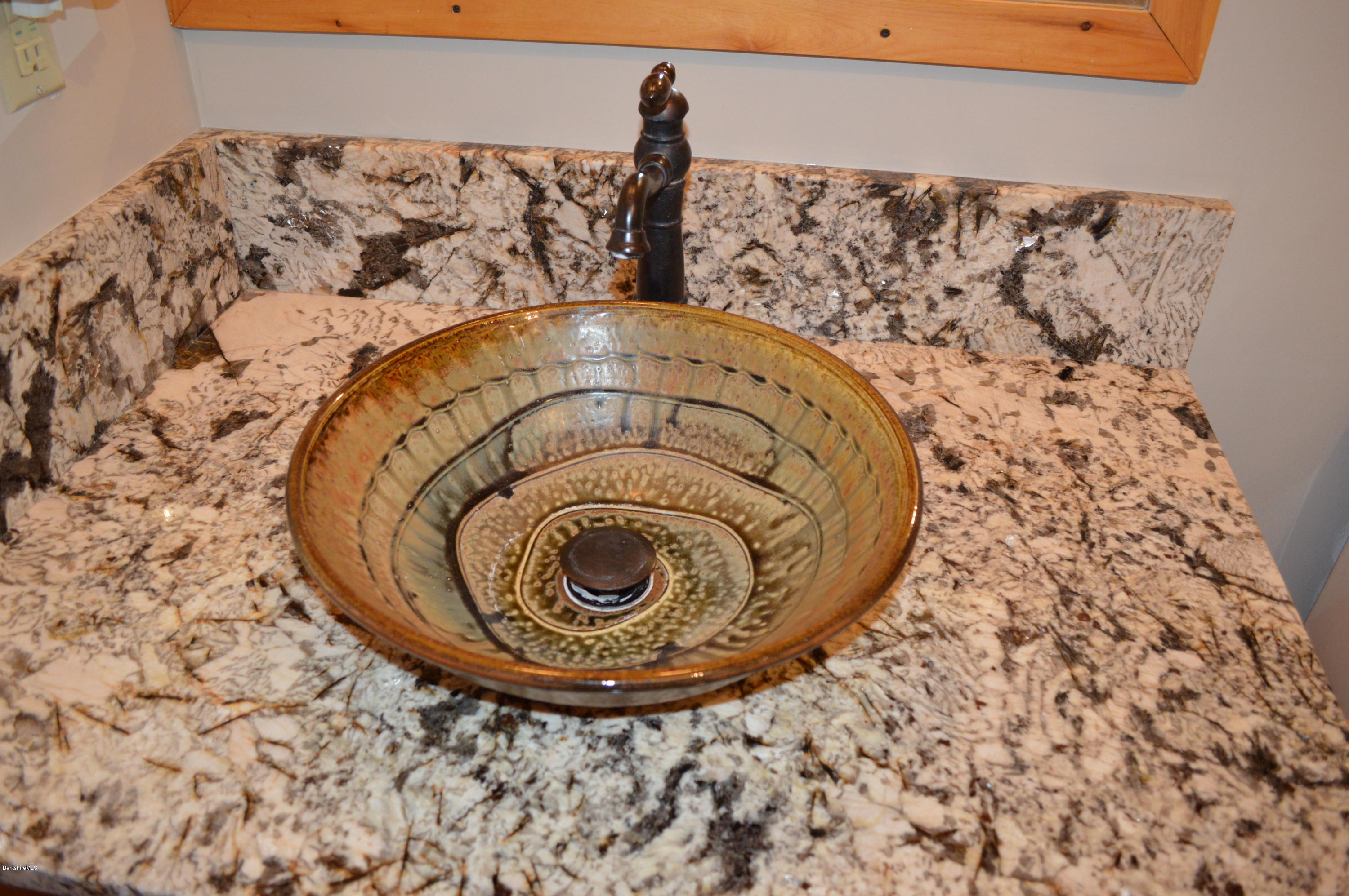 325 Bonny Rigg Hill Road Becket, MA 01223 - Photo 10 of 47