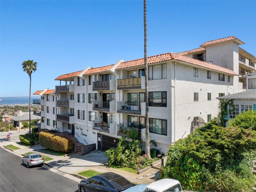 765 West 26th St Unit 310  