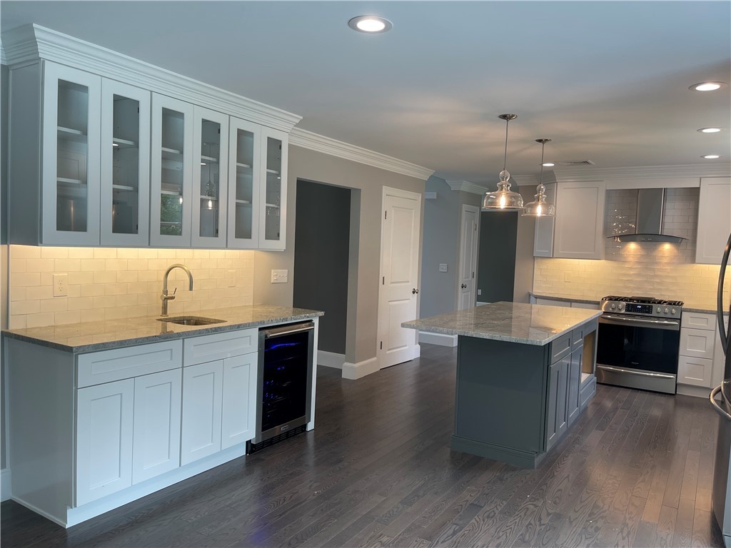 2320 Middle Road East Greenwich, RI 02818 - Photo 5 of 30 Kitchen