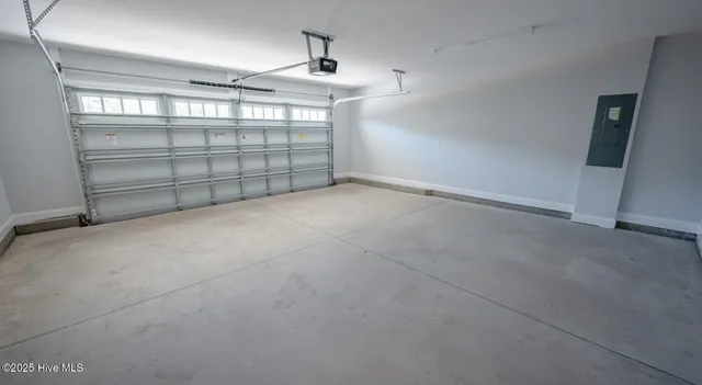 $1,903 | 115 Beaumont Oaks Drive, Unit C1, Wilmington, NC 28411