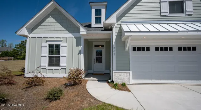 $1,903 | 115 Beaumont Oaks Drive, Unit C1, Wilmington, NC 28411