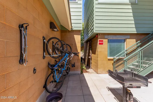 $1,250 | 129 North 11th Avenue, Unit 2A, Phoenix, AZ 85007