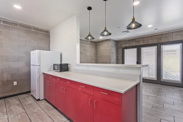 $1,250 | 129 North 11th Avenue, Unit 2A, Phoenix, AZ 85007