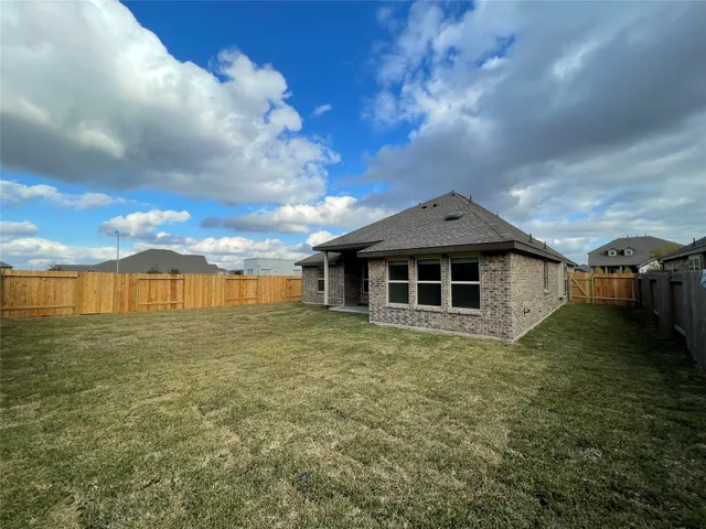 $2,090 | 2606 Ocean Pass Lane, Rosenberg, TX 77469