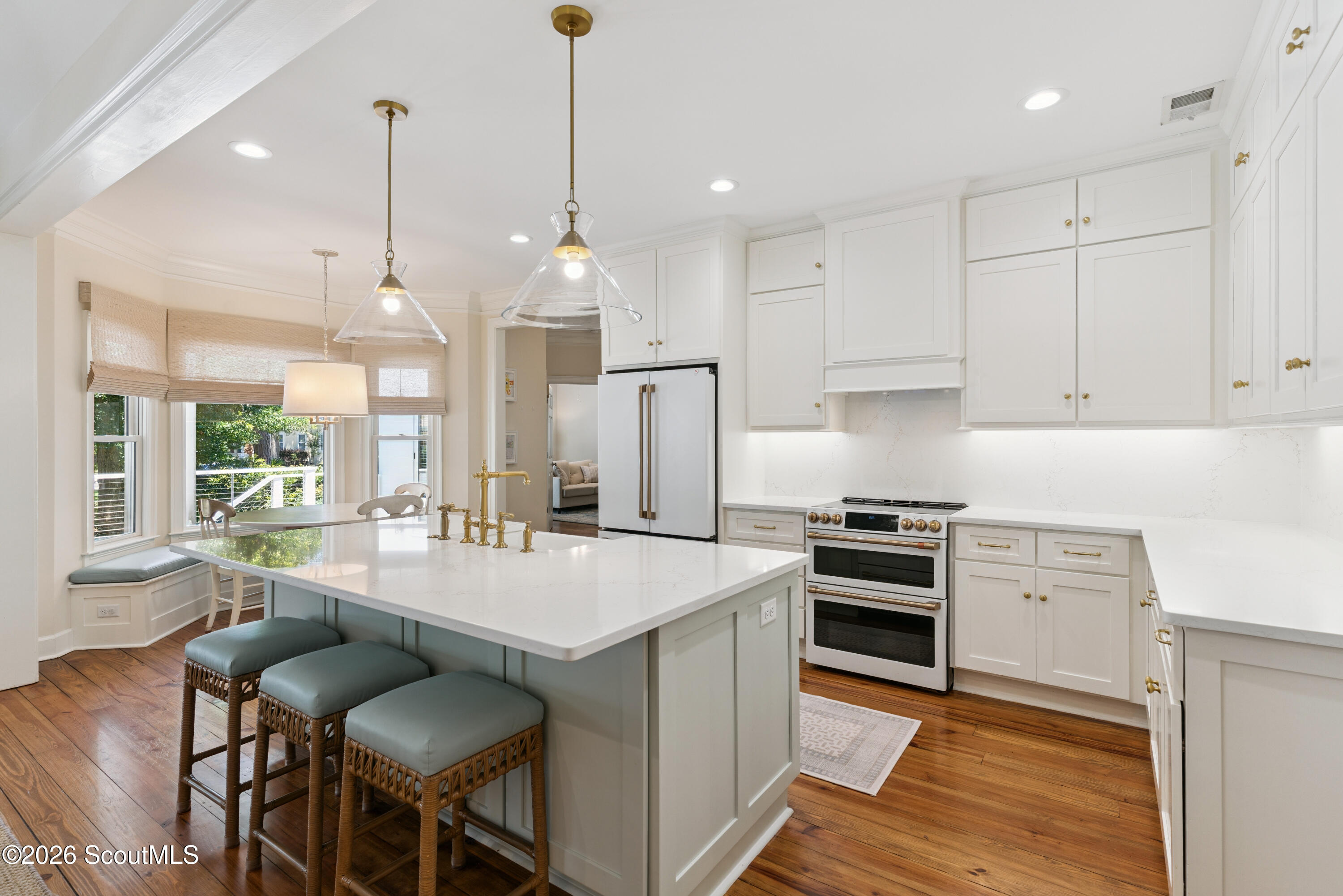 209 West Point Drive St. Simons Island, GA 31522 - Photo 5 of 37