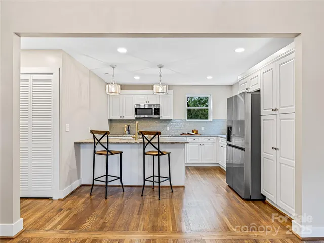 $799,000 | 162 Courtland Place, Asheville, NC 28801