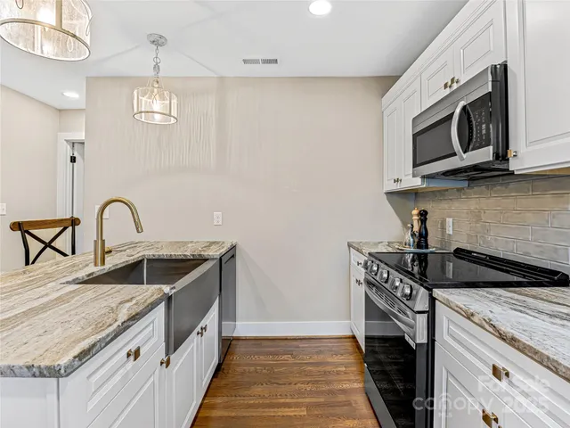 $799,000 | 162 Courtland Place, Asheville, NC 28801