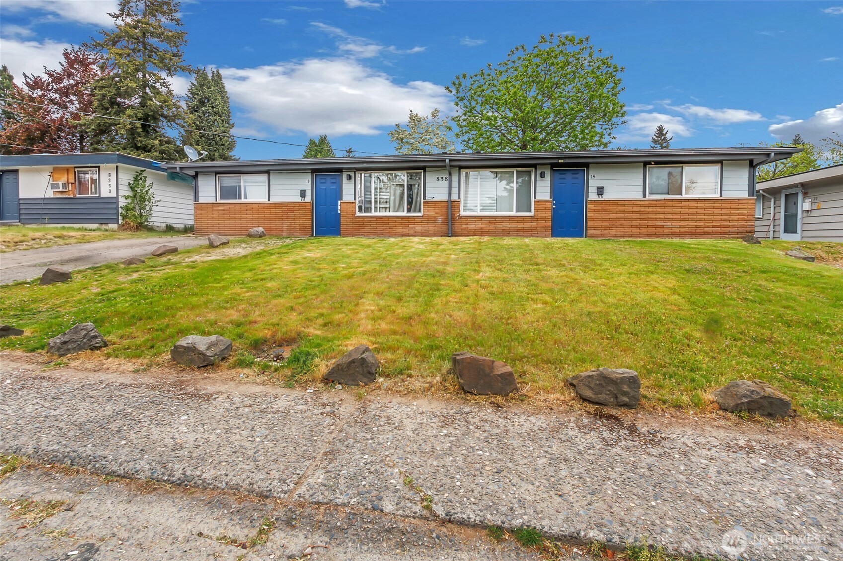 838 Harrington Avenue Northeast Renton, WA 98056 - Photo 2 of 38