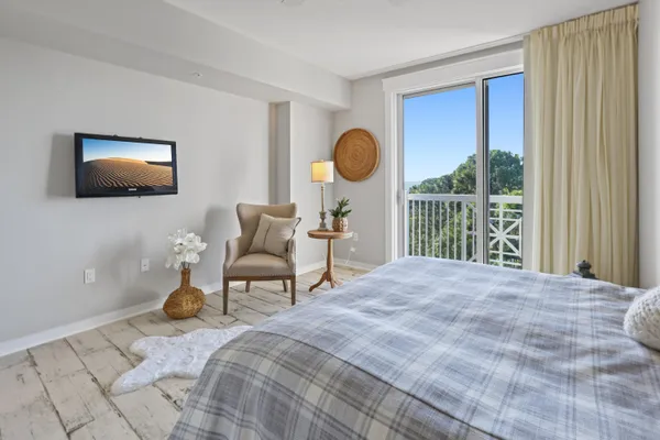 $735,000 | 9800 Grand Sandestin Boulevard, Unit 5602/5604, Miramar Beach, FL 32550