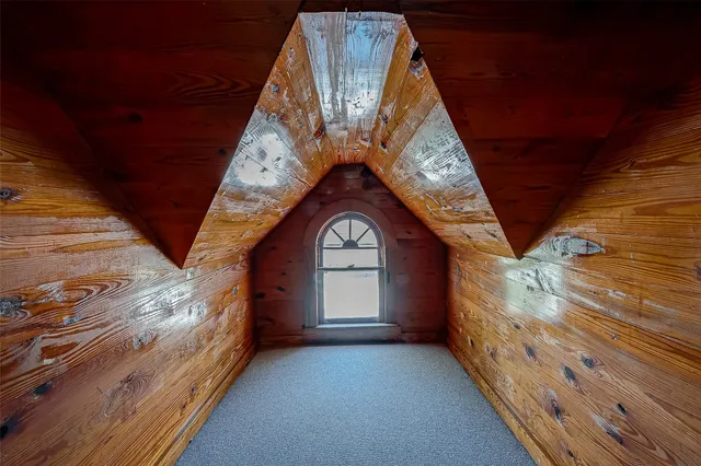 a view of building with a front door