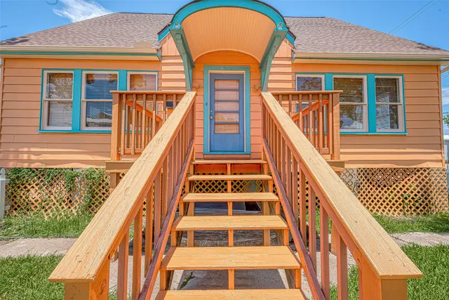 $1,900 | 1502 Main Street, Seabrook, TX 77586