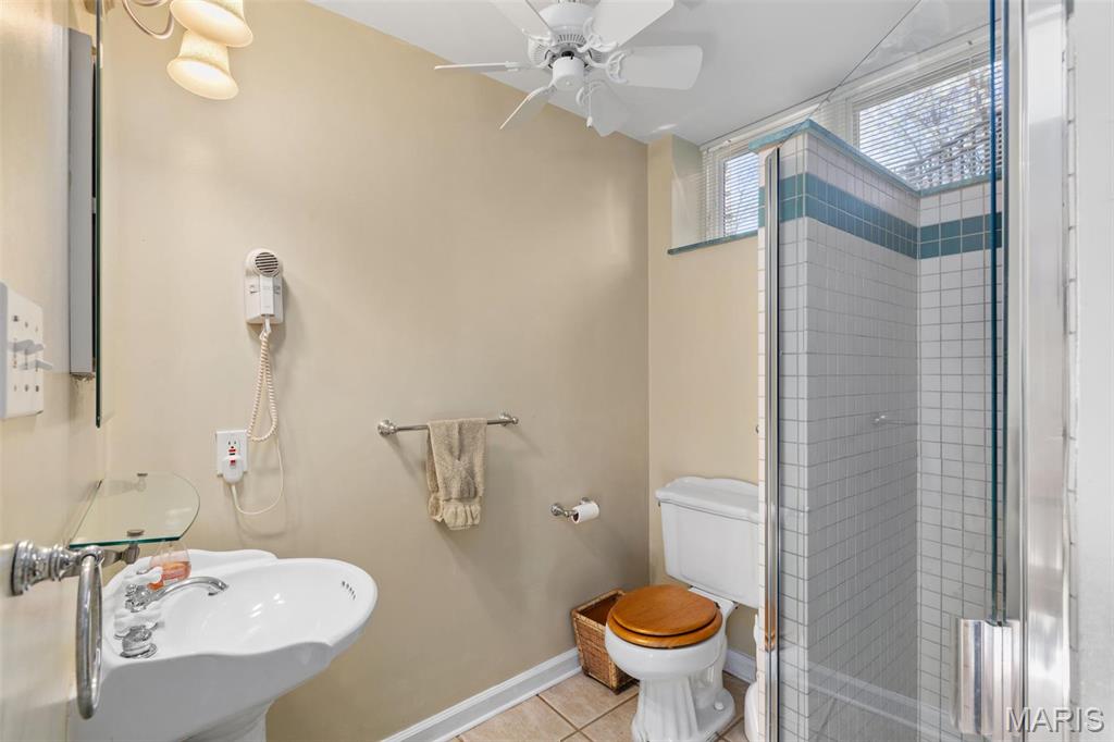 16 Picardy Lane Ladue, MO 63124 - Photo 29 of 39