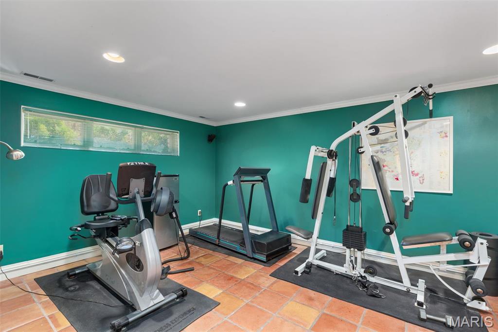 16 Picardy Lane Ladue, MO 63124 - Photo 30 of 39