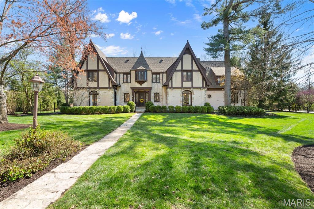 16 Picardy Lane Ladue, MO 63124 - Photo 38 of 39