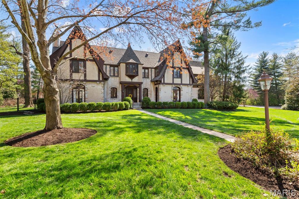 16 Picardy Lane Ladue, MO 63124 - Photo 39 of 39