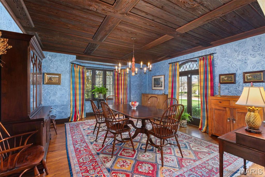 16 Picardy Lane Ladue, MO 63124 - Photo 8 of 39