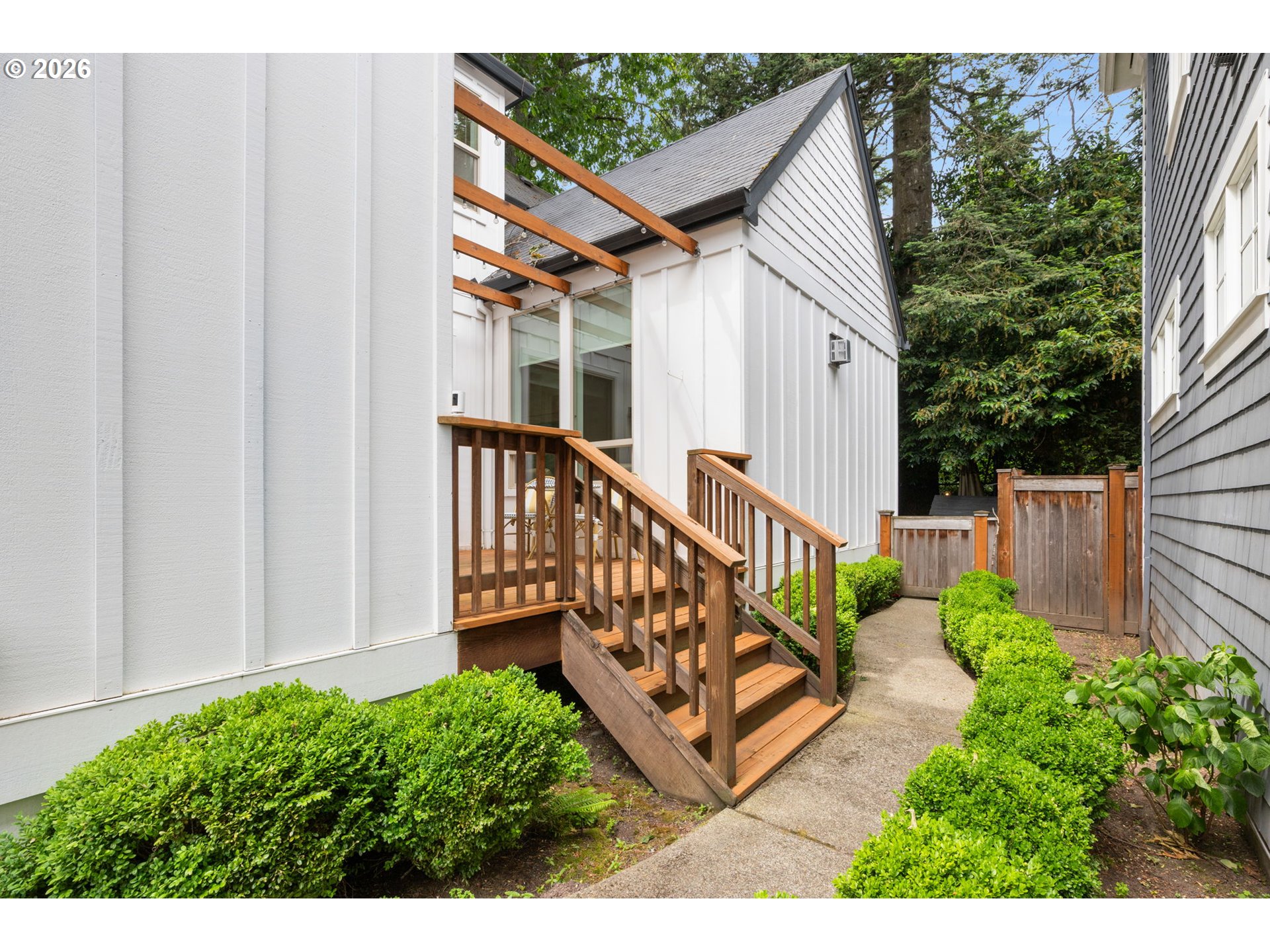 6437 Southwest Raleighwood Court Portland, OR 97221 - Photo 36 of 48