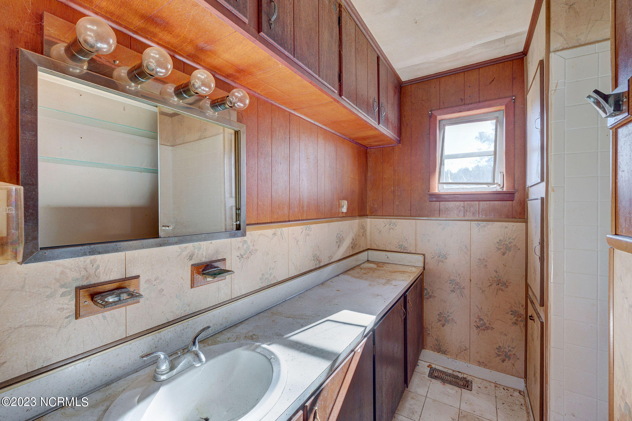 621 Bostic Road Atkinson, NC 28421 - Photo 39 of 54 620BosticEdit-26