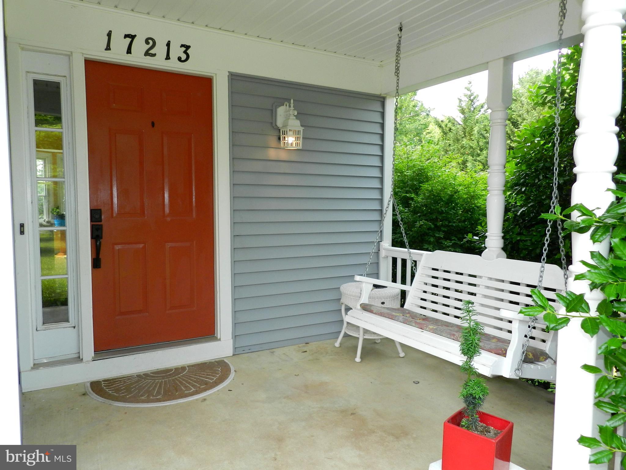 17213 General Custer Way Poolesville, MD 20837 - Photo 3 of 10