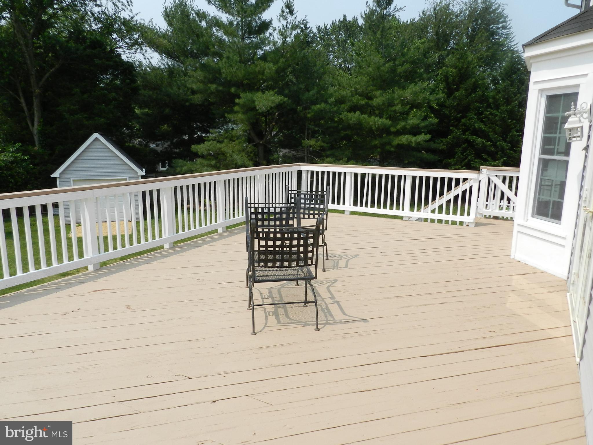 17213 General Custer Way Poolesville, MD 20837 - Photo 7 of 10