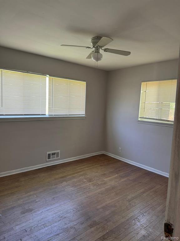 1913 Basil Lane Flint, MI 48504 - Photo 16 of 21