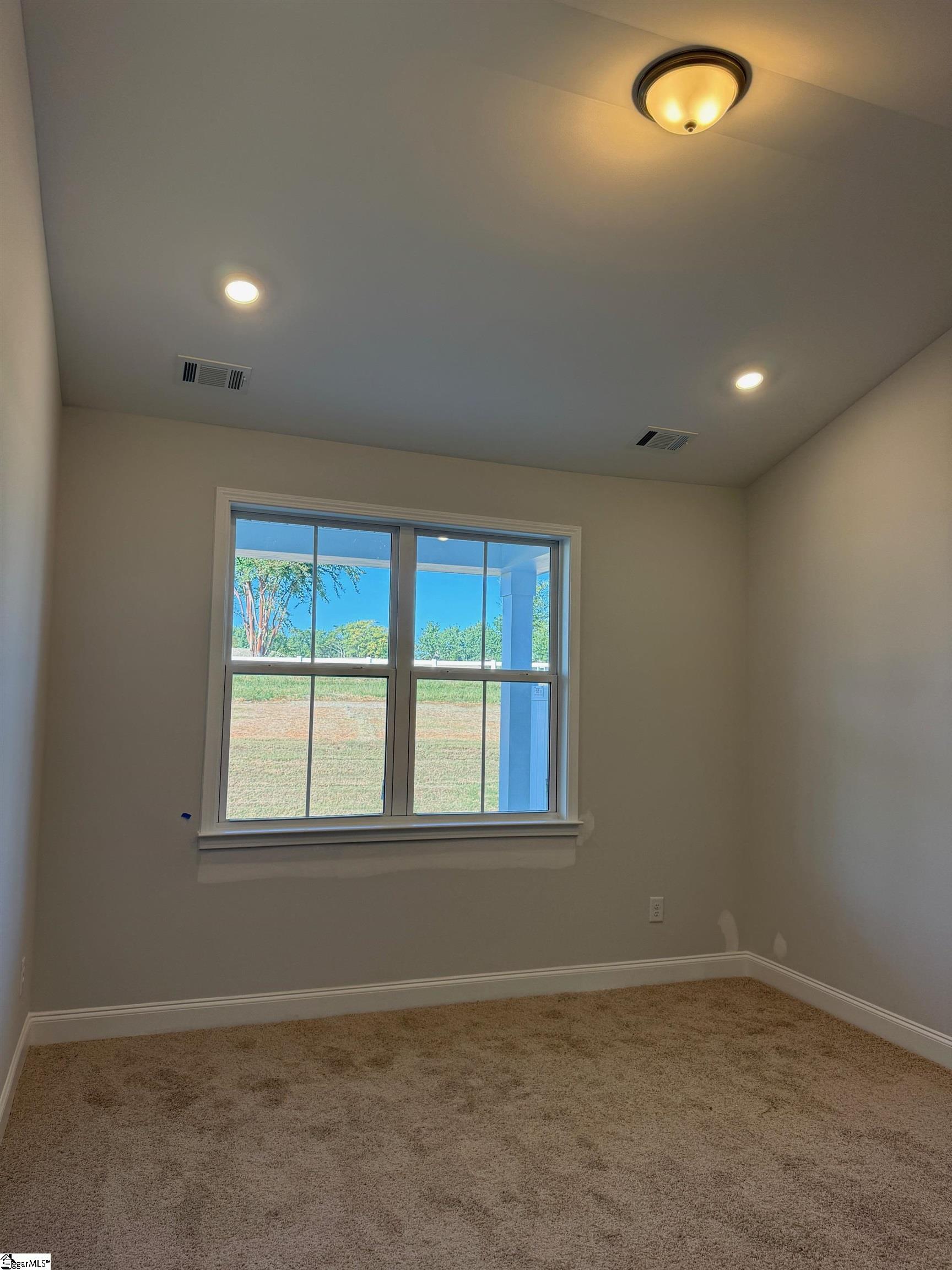 211 Lewes Avenue Simpsonville, SC 29681 - Photo 4 of 16